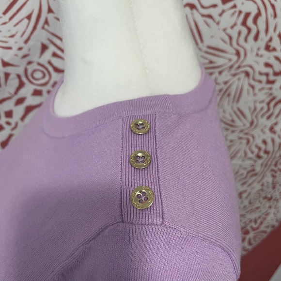 Lilly Pulitzer lilac bell sleeve sweater with gold and white detail size small - Picture 6 of 9